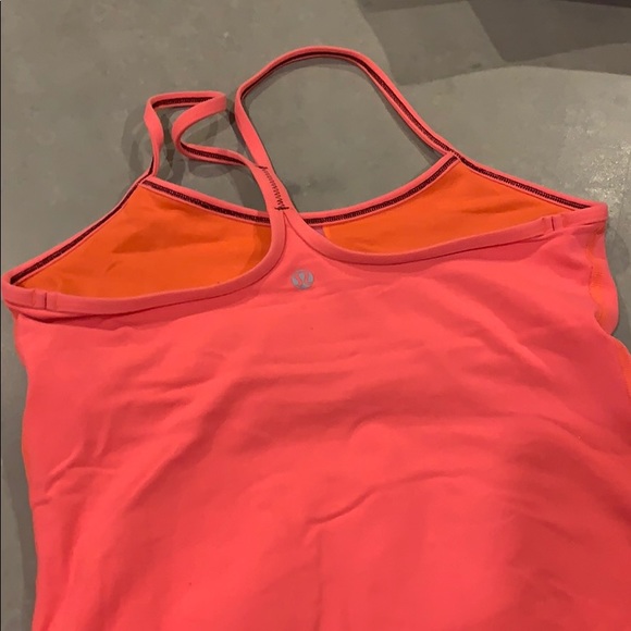 Lululemon workout X back top size 6 - Picture 2 of 2